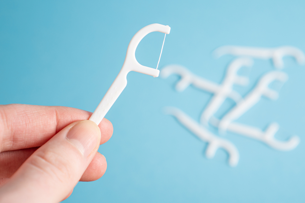 Τα εμβόλια του μέλλοντος θα γίνονται με οδοντικό νήμα