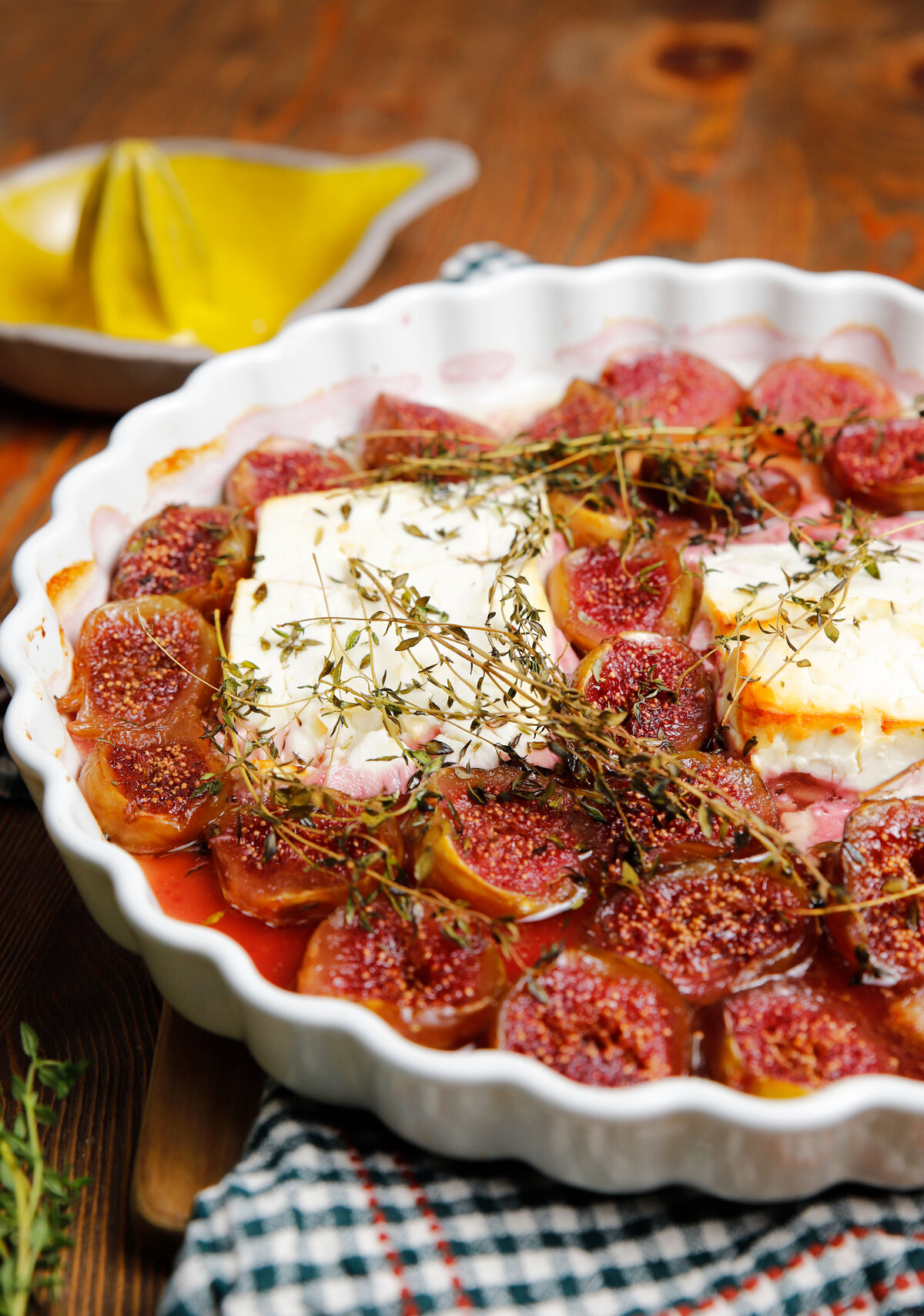 σύκα με φέτα και θυμάρι