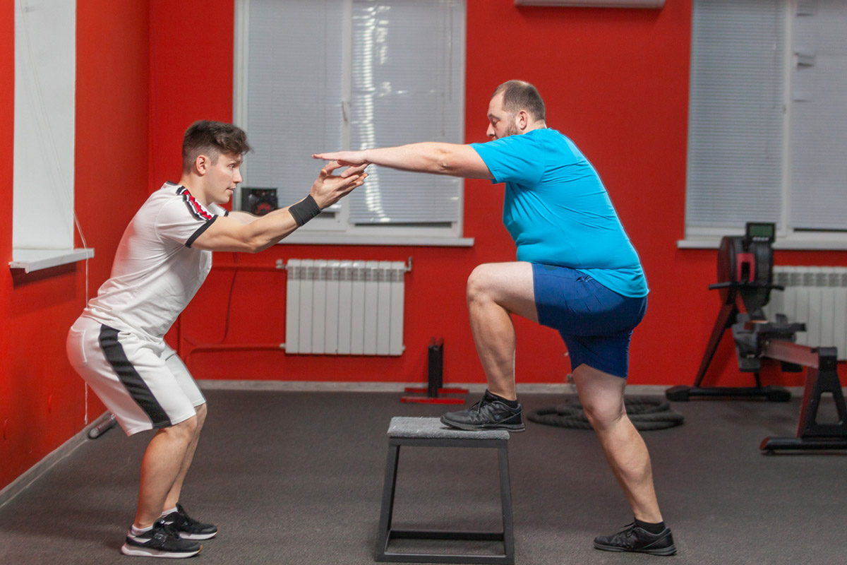 Ξεκινάς προπόνηση δύναμης; Αυτές είναι οι 2 βασικές ασκήσεις