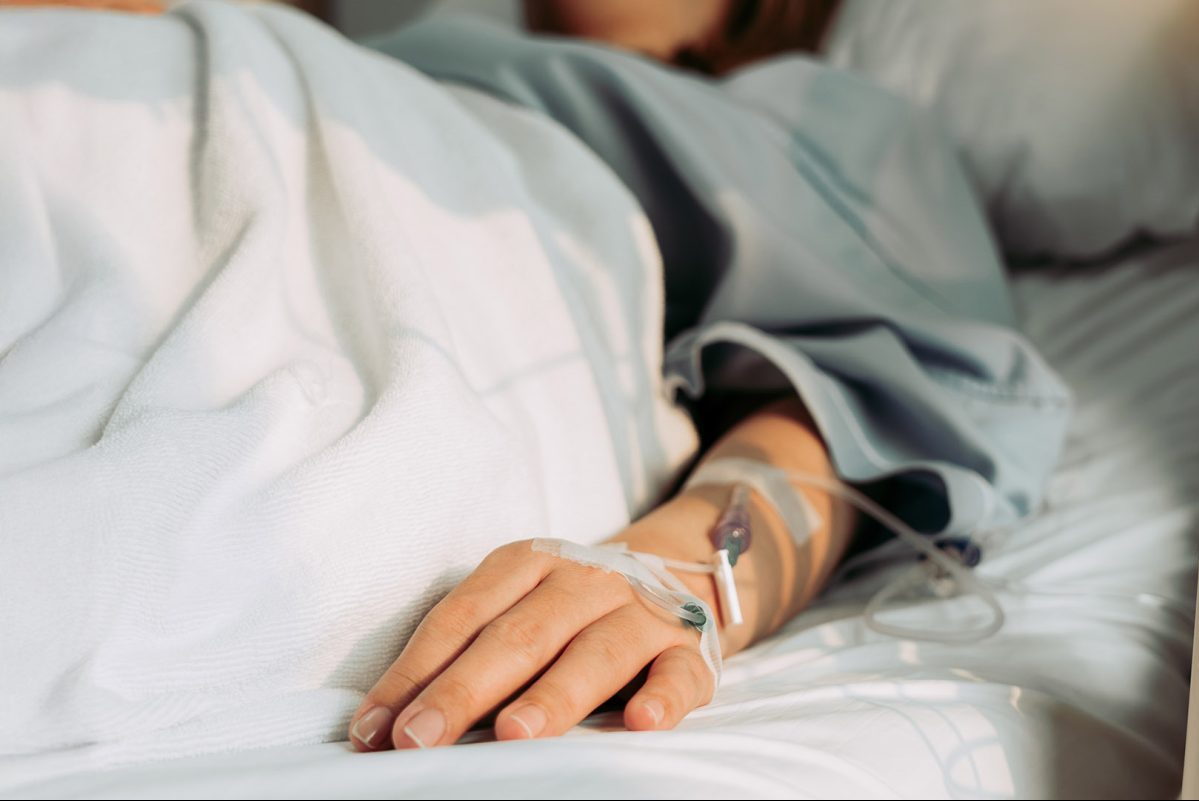 «Η ασθένειά σου δεν είναι τιμωρία»: Αυτός ο γιατρός ζητά να τον ακούσεις