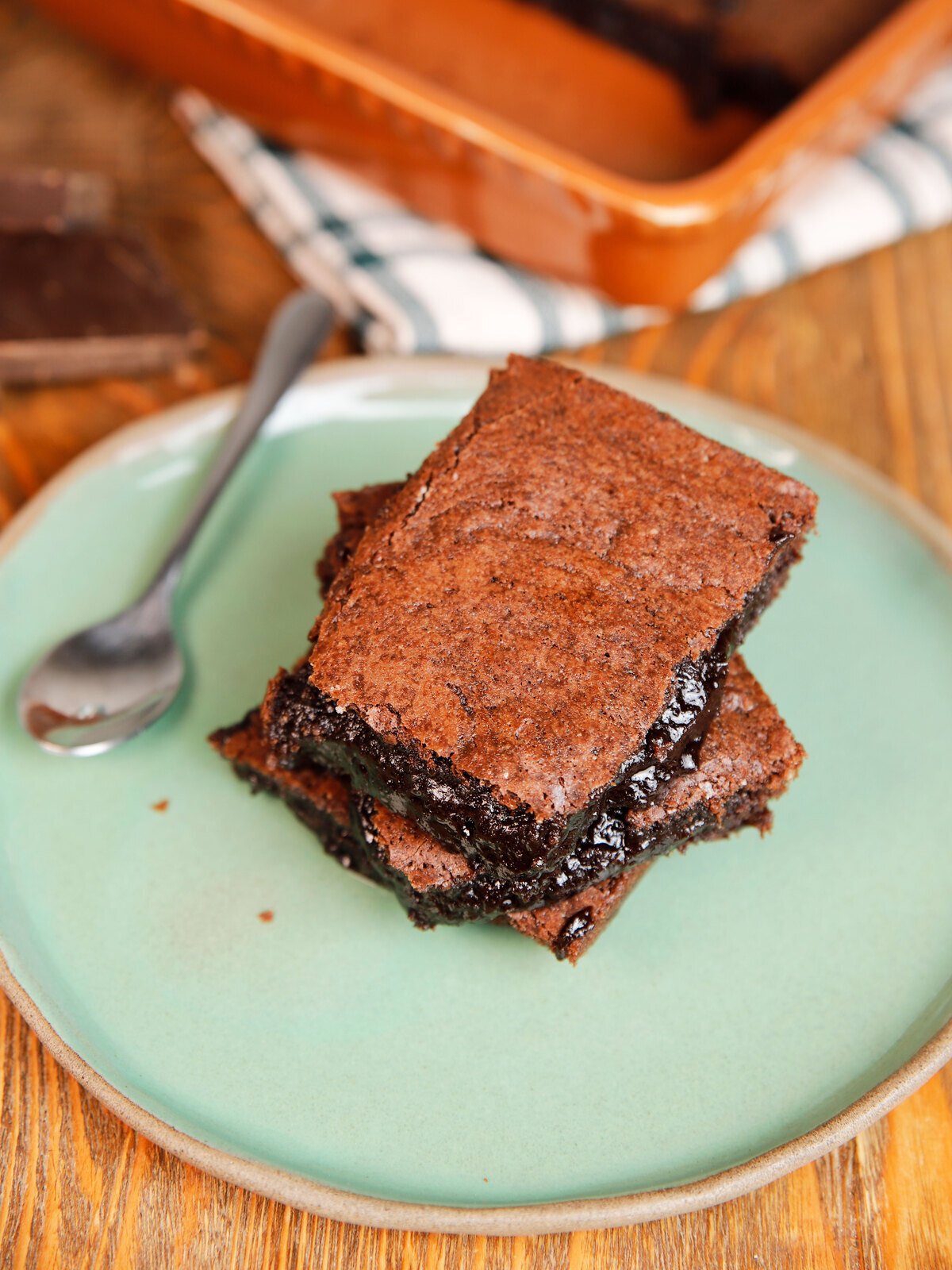 Απίθανα vegan brownies χωρίς ζάχαρη, με γλυκοπατάτα και βρώμη