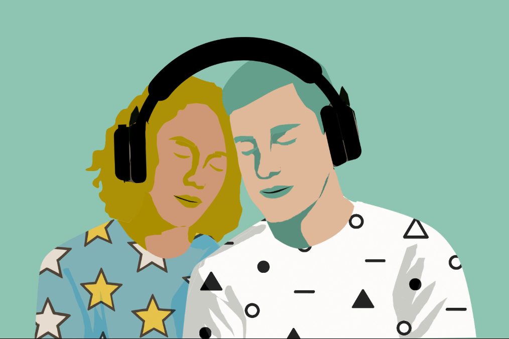 Υπάρχει μια σιωπή που φέρνει κοντά το ζευγάρι