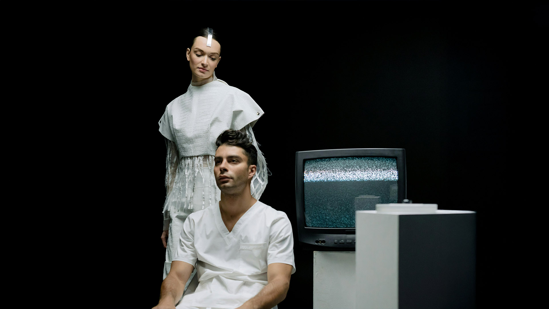 Μπορείς να φανταστείς πώς θα είναι η τηλεόραση το 2030;