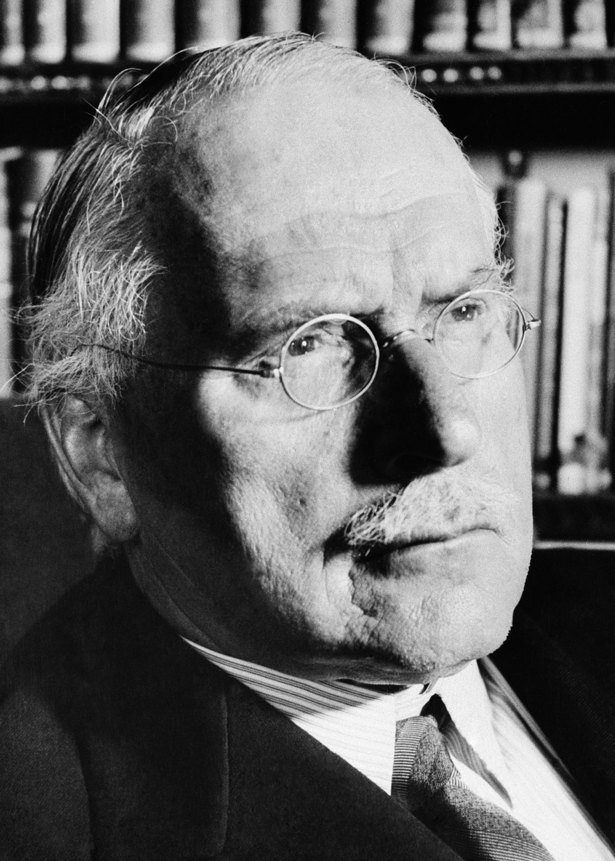 Ο Carl Jung σου δείχνει πώς να ξαναβρείς τον χαμένο εαυτό σου