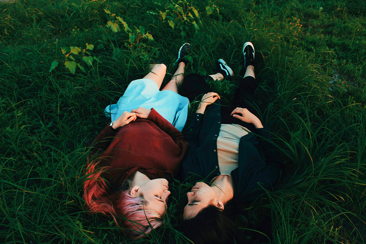 11 εξαιρετικά ενδιαφέροντα νέα στοιχεία για τη σεξουαλική ζωή της GenZ