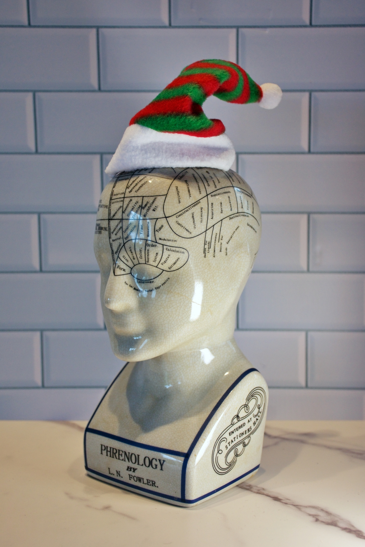 Είναι σωστό να κάνεις δώρο στον ψυχοθεραπευτή σου; Τι απαντούν οι ειδικοί