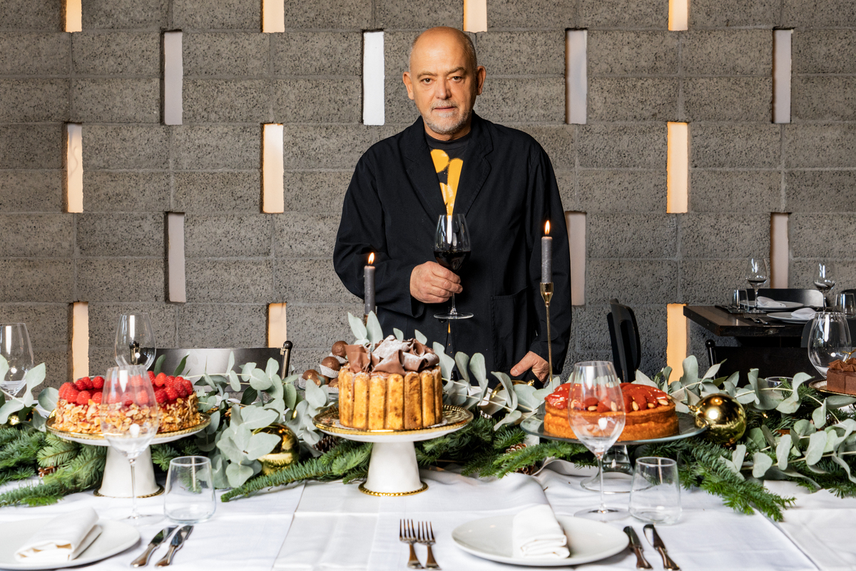 Στέλιος Παρλιάρος