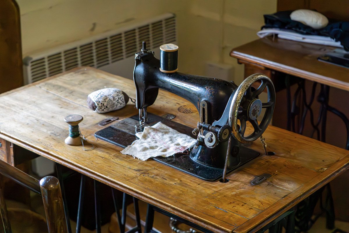 8 θησαυροί που πρέπει να κρατήσεις από το σπίτι της γιαγιάς σου