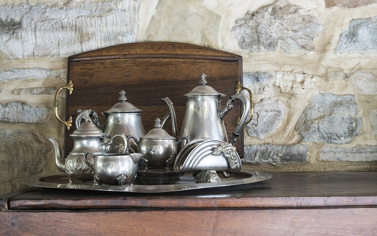 8 θησαυροί που πρέπει να κρατήσεις από το σπίτι της γιαγιάς σου