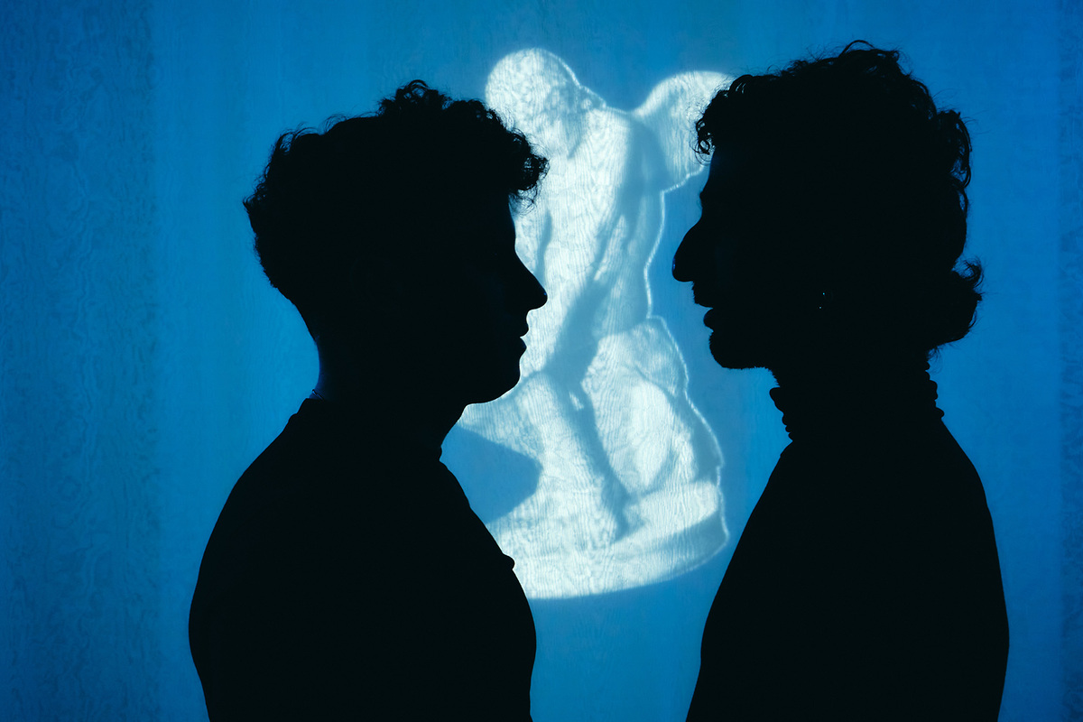 «Κάπου περνούσε μια φωνή»