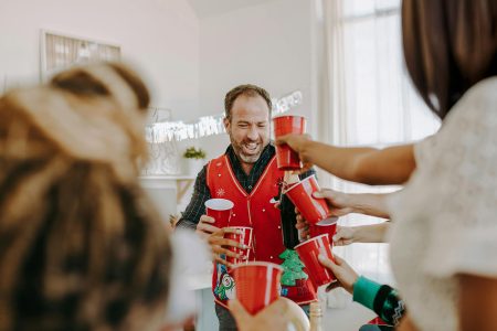 7 τύποι ανθρώπων που μπορεί να συναντήσεις στο πάρτι της δουλειάς