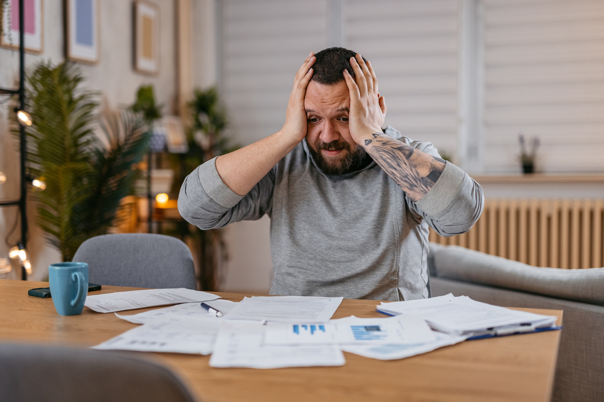 Γιατί ξοδεύουμε χρήματα που δεν έχουμε; Το ψυχολογικό κόλπο του «Buy Now, Pay Later»