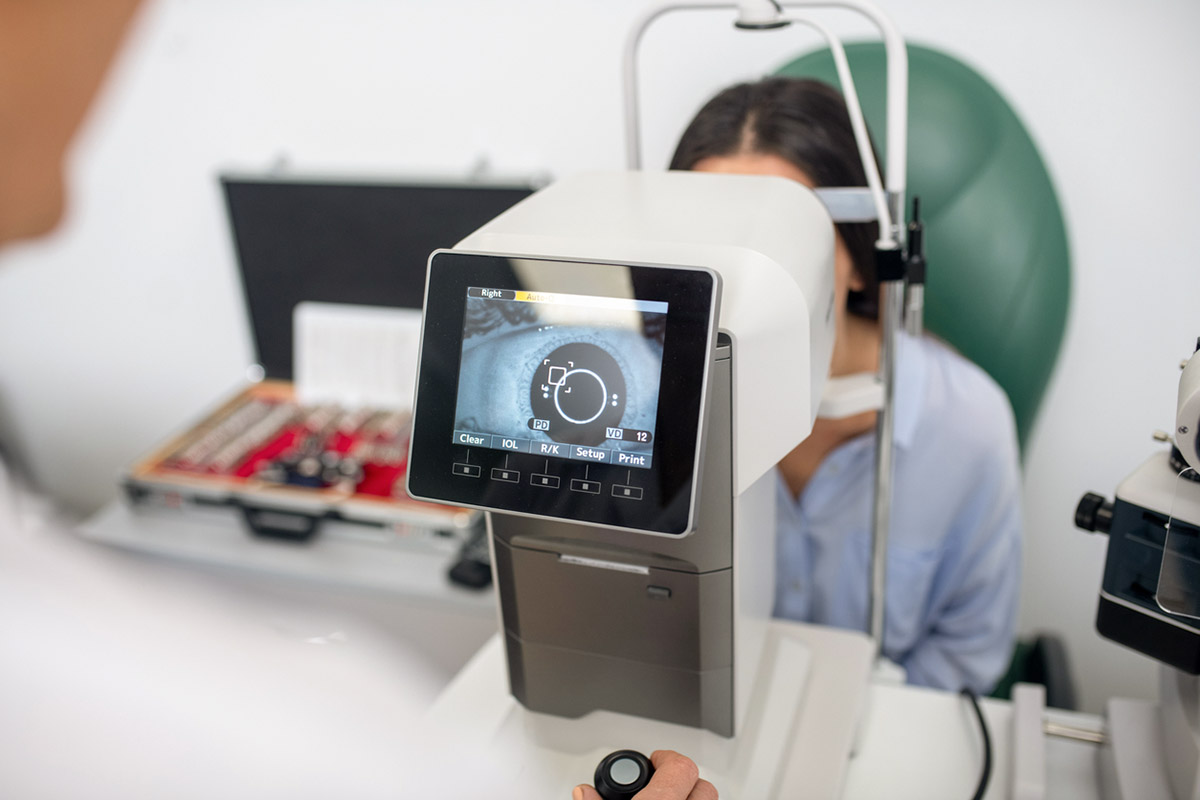 Τι σημαίνει να έχεις πολύ υψηλή ή πολύ χαμηλή πίεση ματιού;