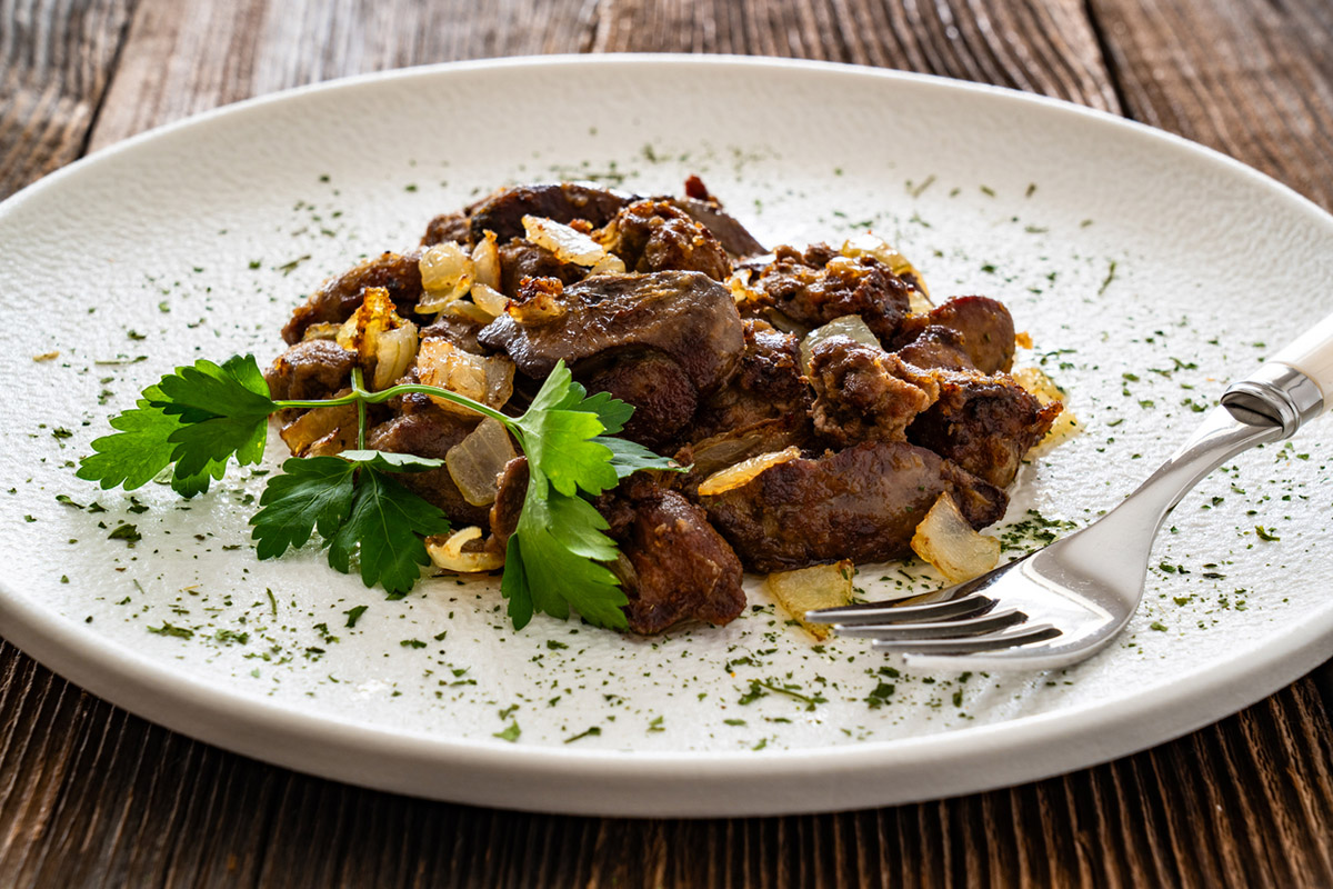 Αυτές οι τροφές μπορούν να κάνουν τα μαλλιά σου πιο δυνατά και λαμπερά