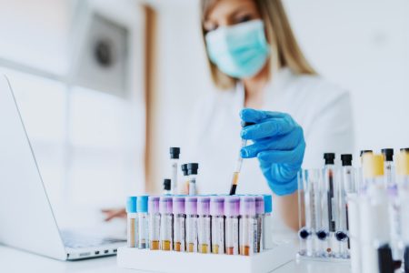 Eίμαστε πολύ κοντά στη θεραπεία των αιματολογικών καρκίνων