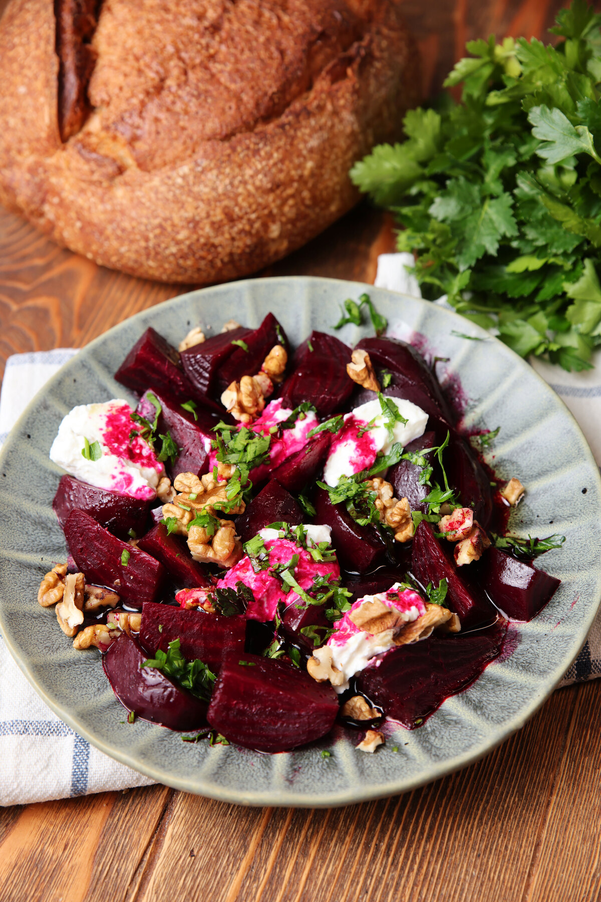Τα παντζάρια όπως τους αξίζει: Ψητά στον φούρνο με καρύδια και λεμόνι