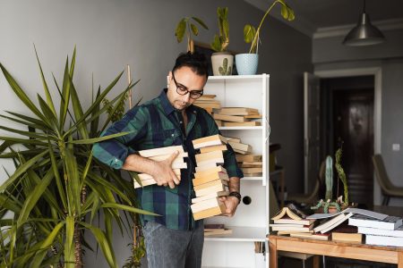 4 απλές κινήσεις για να μη σε πνίγει η ακαταστασία στο σπίτι