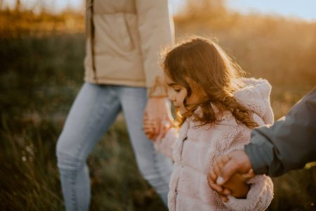 Γιατί καταρρέει η προσέγγιση του gentle parenting;