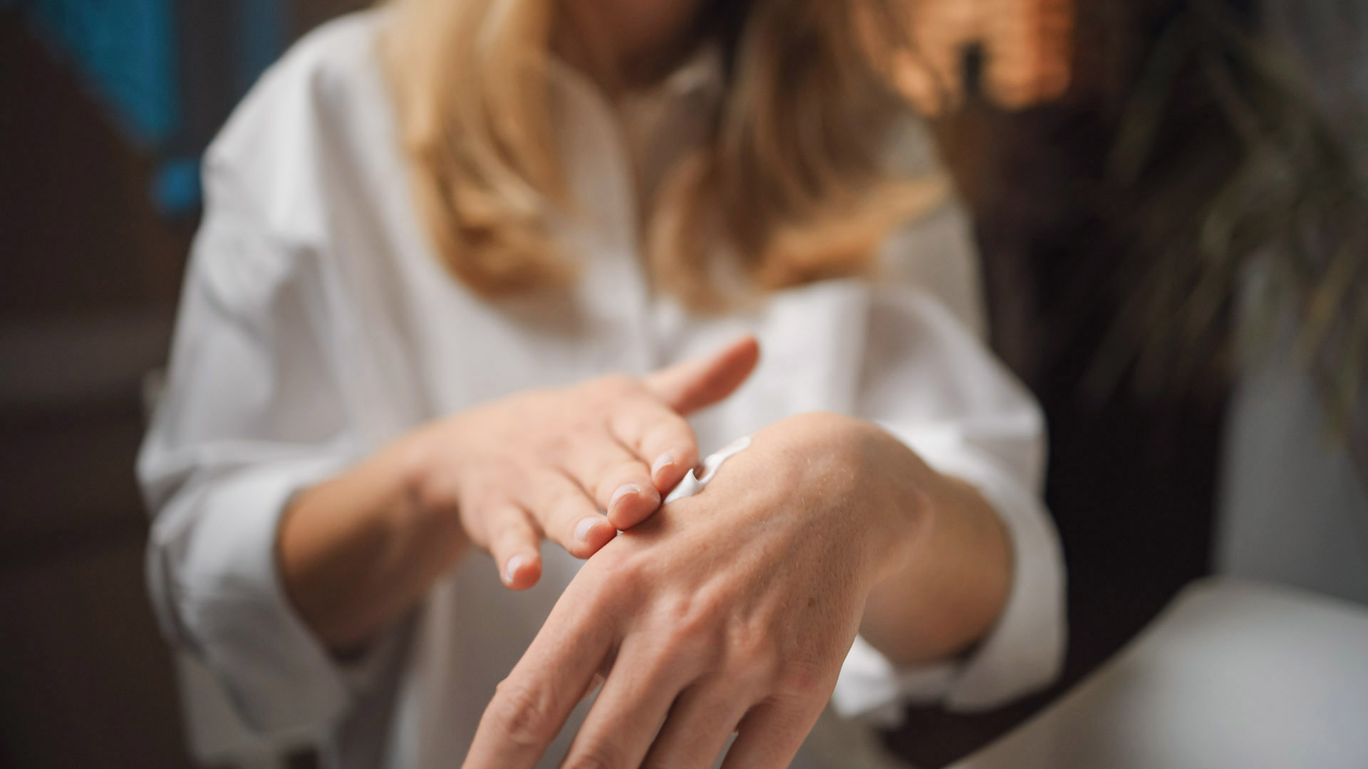 κηλίδες, χέρια 