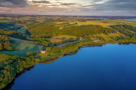 Verdenskortet: Η απάντηση στο αν χωράει ο πλανήτης μας σε μια λίμνη