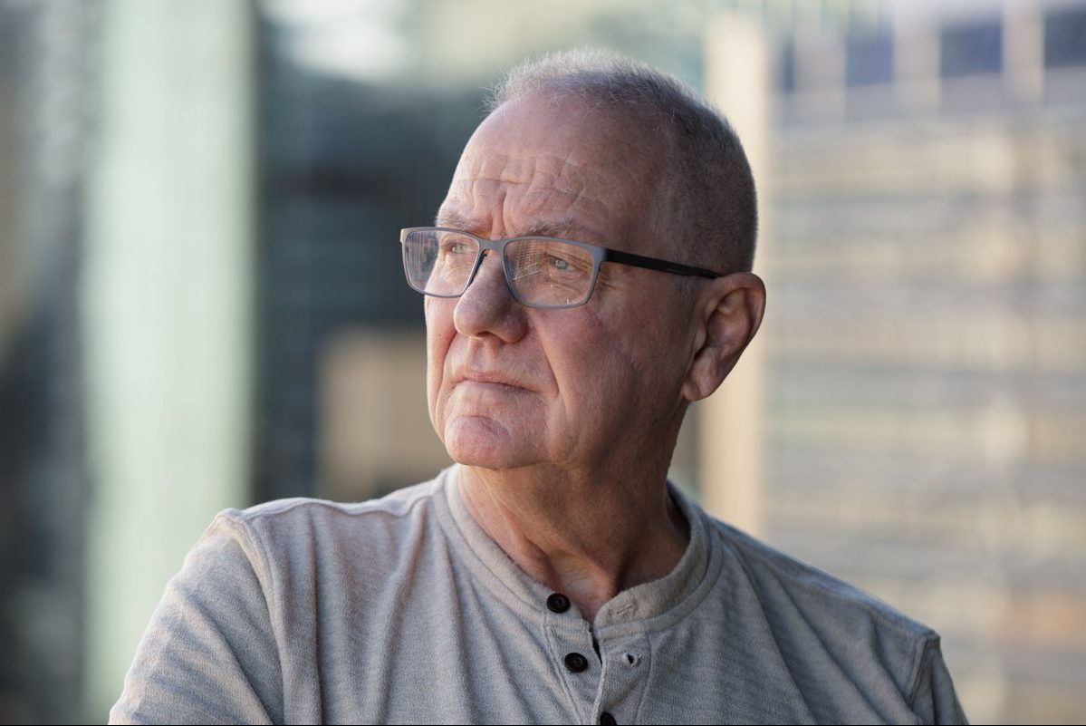 Ορισμένα συμπτώματα του Αλτσχάιμερ ξεκινούν 15 χρόνια νωρίτερα