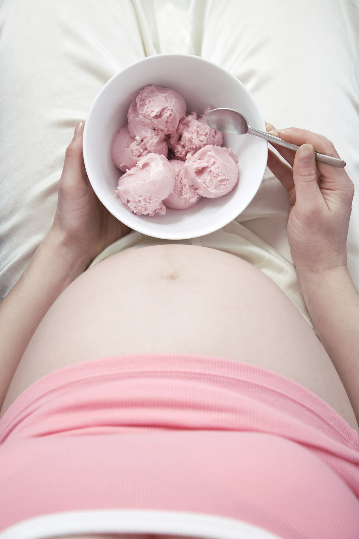 3 τροφές που μπορεί να καταστρέφουν τον εγκέφαλο πριν καν γεννηθείς