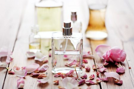 Νέα λουλουδάτα αρώματα που μοσχοβολάνε άνοιξη