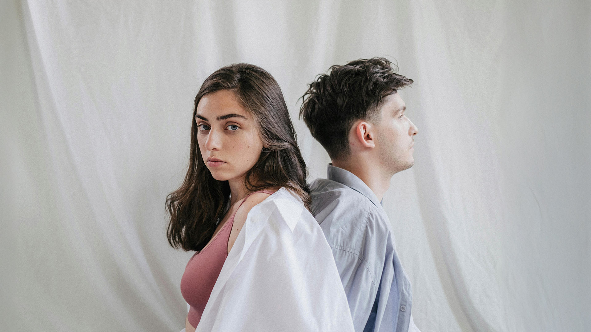 Μια ψυχίατρος εξηγεί γιατί κολλάμε σε τοξικές σχέσεις