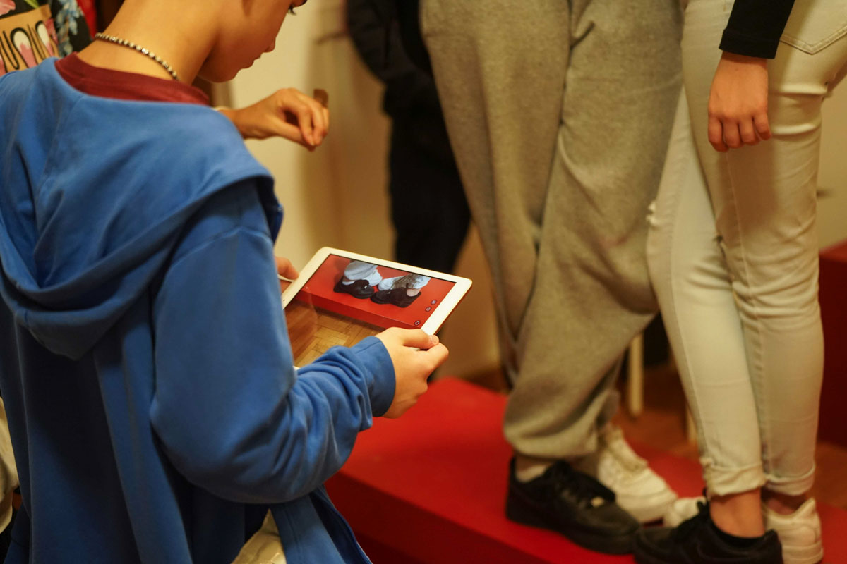 Τι έχει να κερδίσει από την ενασχόληση με τη φωτογραφία ένα παιδί με αυτισμό;