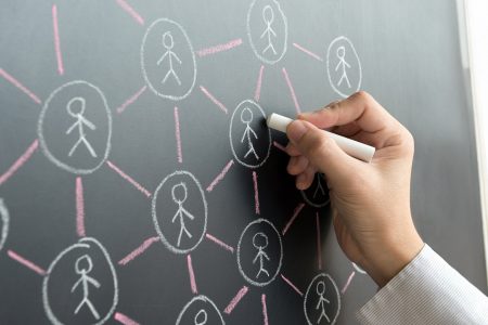 Νιώθεις μοναξιά; Υπάρχουν 5 τρόποι να διευρύνεις τον κοινωνικό σου κύκλο