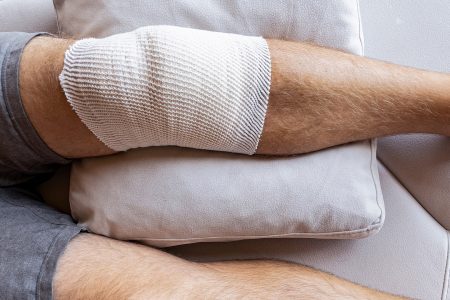 Νέα μελέτη αμφισβητεί μία από τις πιο συχνές επεμβάσεις στο γόνατο