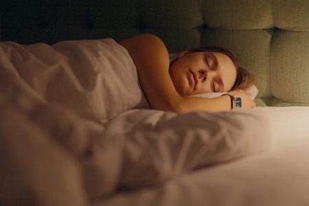 Τι τρώει μια ειδικός στη διατροφή για να έχει καλύτερο ύπνο