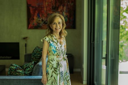 Ελένη Κουτσούδη-Ιόλα: «Τα τραύματα δεν φεύγουν ποτέ, όμως μπορείς να τα ελέγξεις και να μάθεις από αυτά»