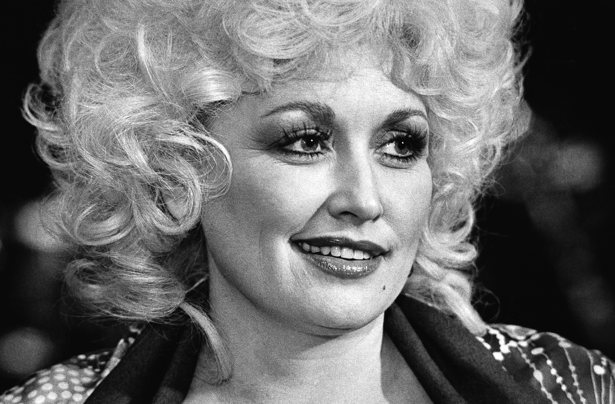 Γιατί η Dolly Parton ήταν ένας γνήσια καλός άνθρωπος