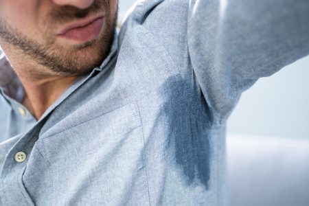 Ποια ώρα της μέρας είναι καλύτερα να βάζεις αντιιδρωτικό