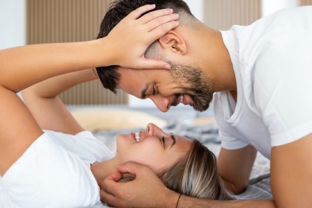 Πρέπει πράγματι να ουρούμε μετά το σεξ; Τι λέει η επιστήμη