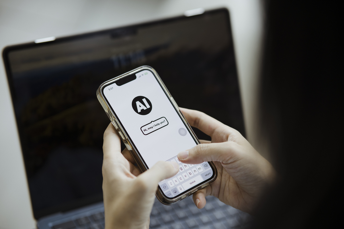 Βαρέθηκες τα online παράπονά σου να πηγαίνουν στον βρόντο; Το ΑΙ ίσως δώσει λύση