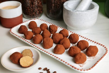 Τρουφάκια τιραμισού με espresso και 4 ακόμα απλά υλικά