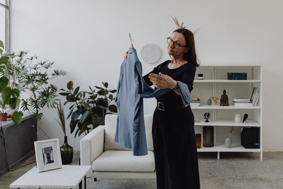 Δυσκολεύεσαι να κάνεις declutter; H νευροεπιστήμη έχει τη λύση